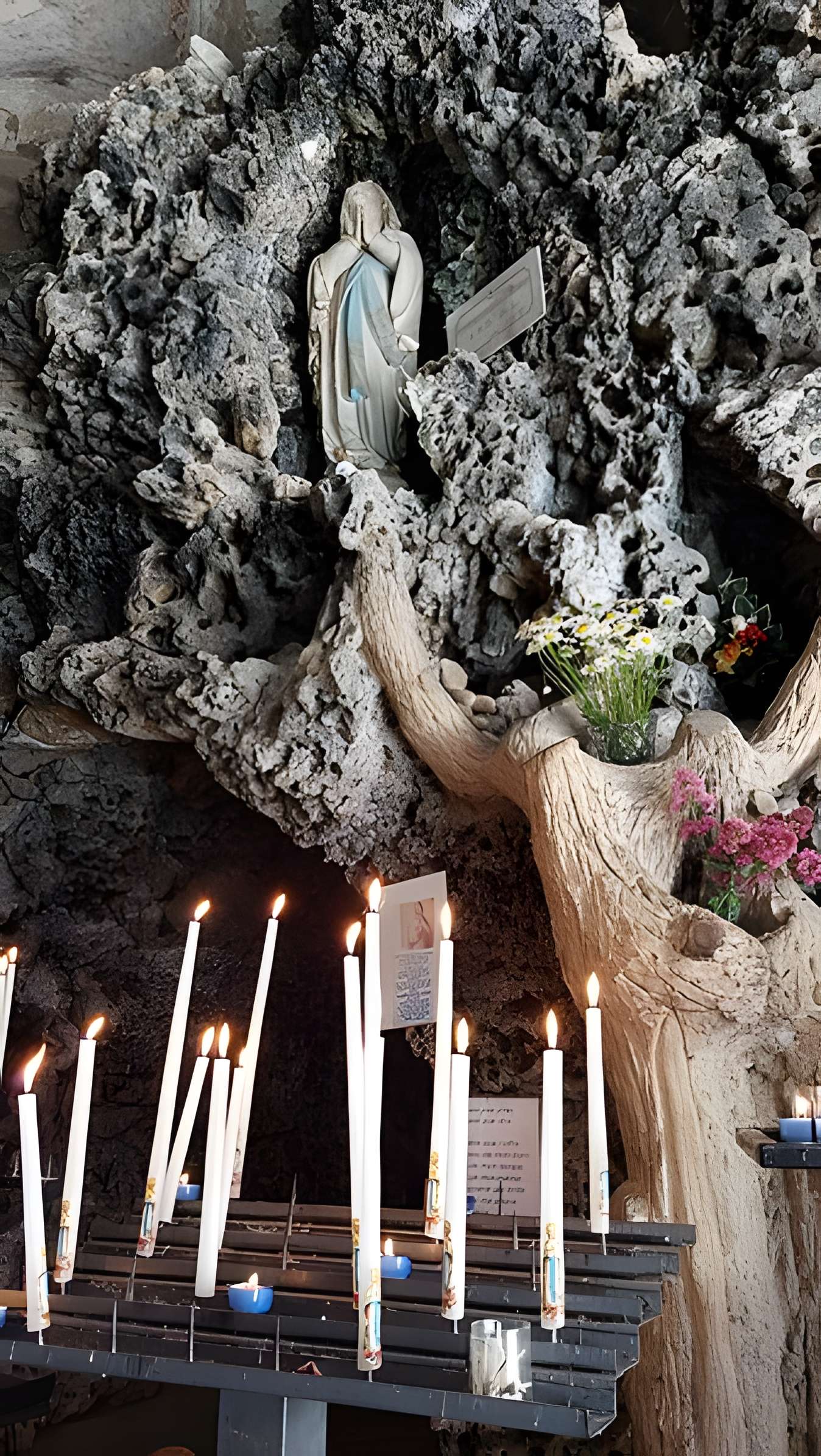 Église Saint-Jean-Baptiste de Charroux