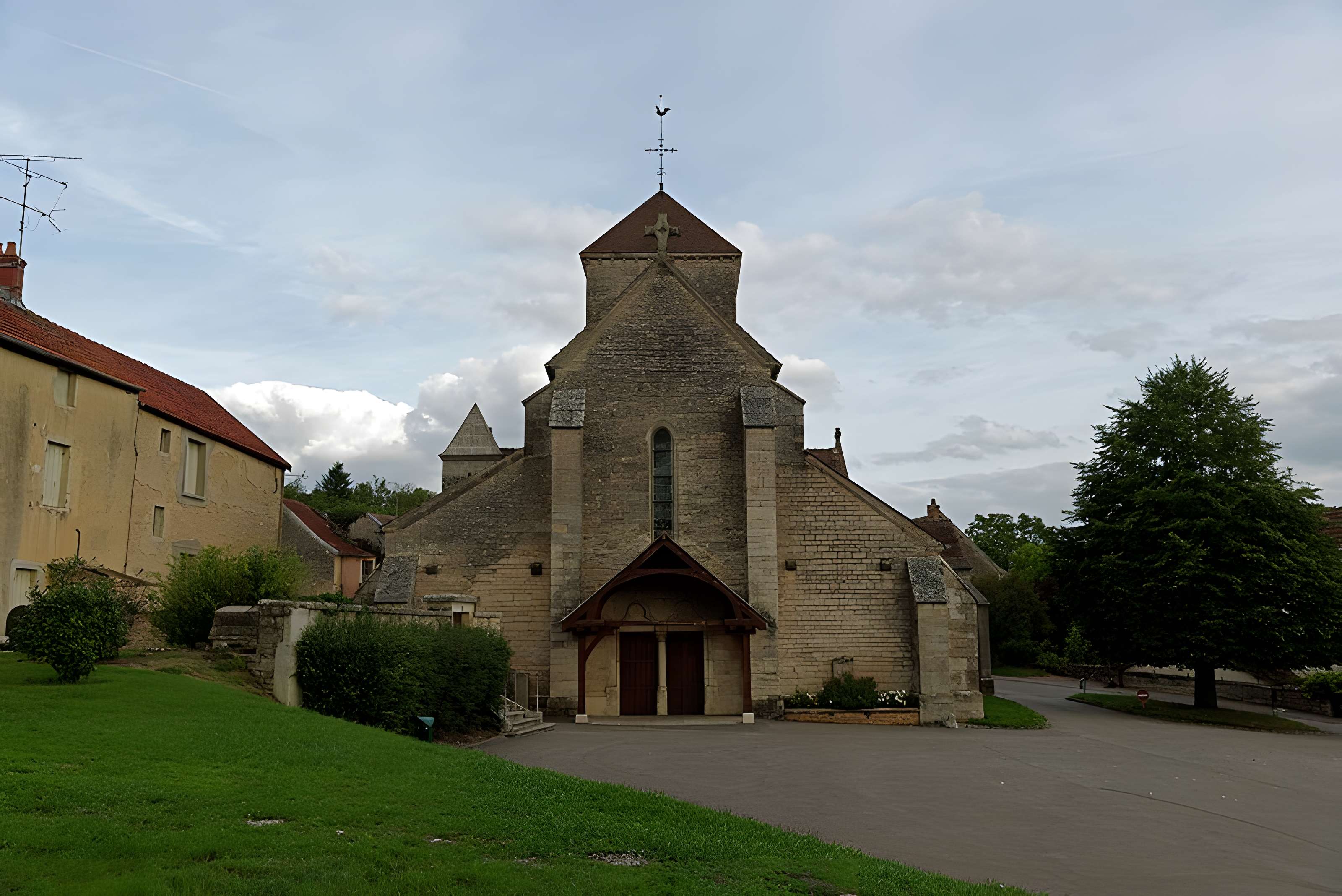 Église Saint-Jean-Baptiste de Fleurey-sur-Ouche