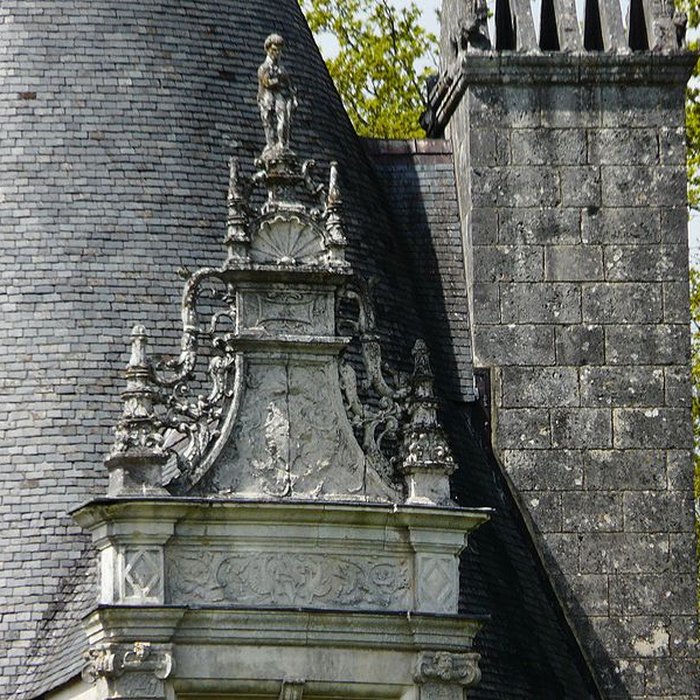 Photo de Château de Puyguilhem à Villars