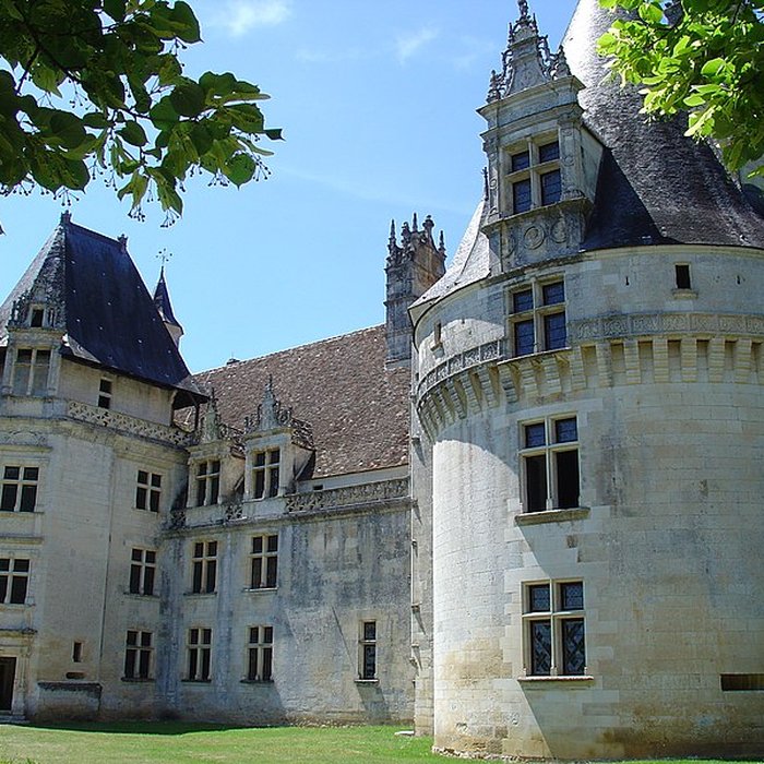 Photo de Château de Puyguilhem à Villars