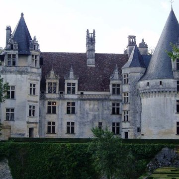Château de Puyguilhem à Villars