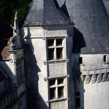 Château de Puyguilhem à Villars