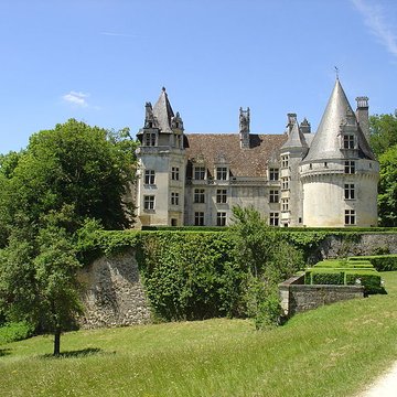 Château de Puyguilhem à Villars