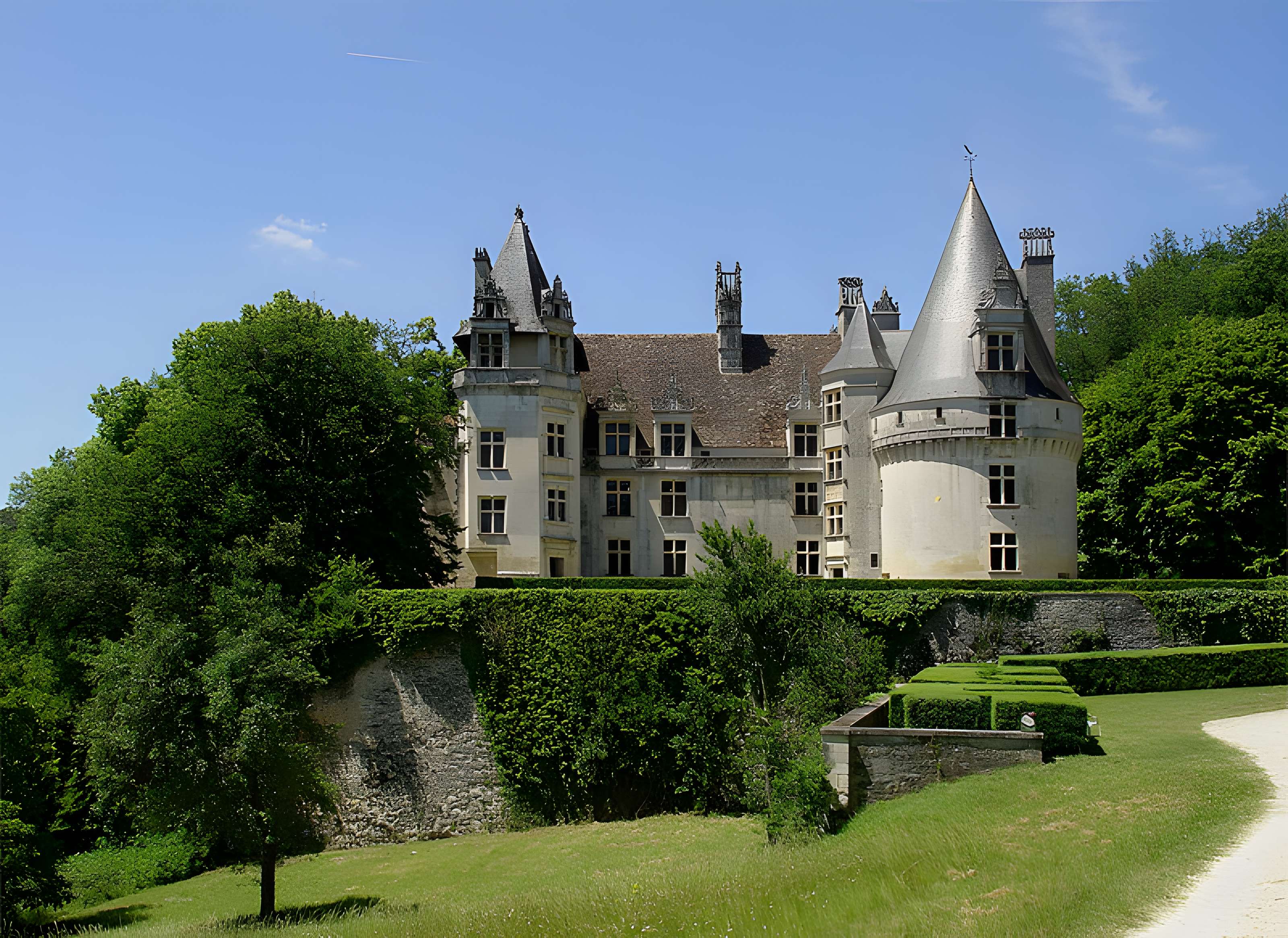 Château de Puyguilhem à Villars