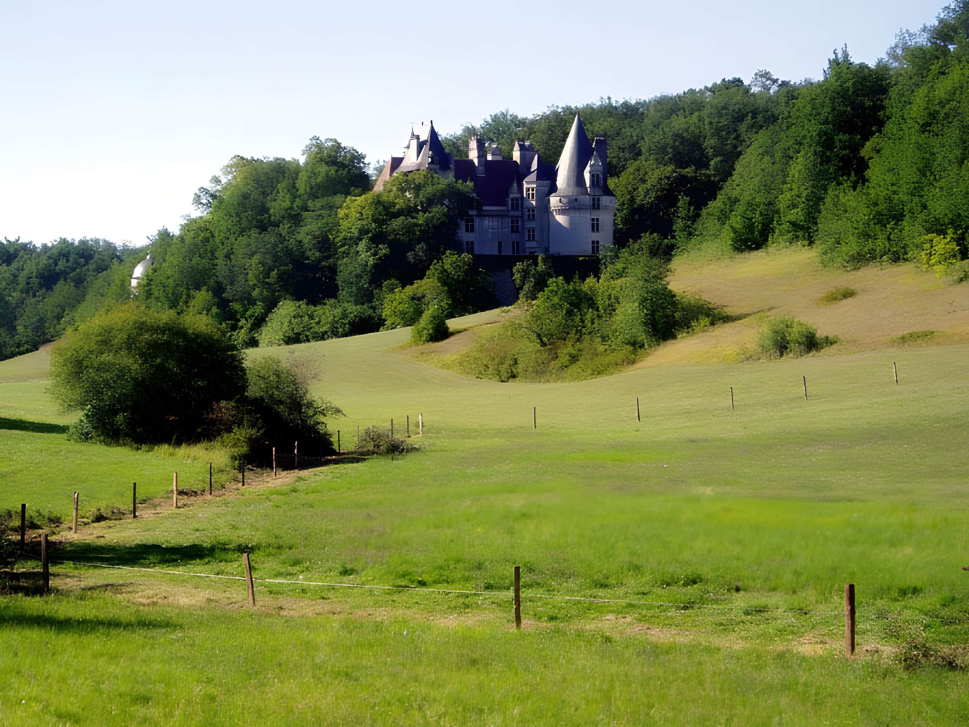 Château de Puyguilhem à Villars