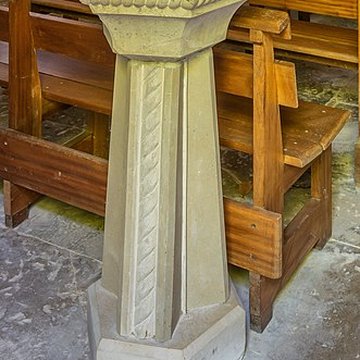 Église Saint-Jean-Baptiste de Lunac