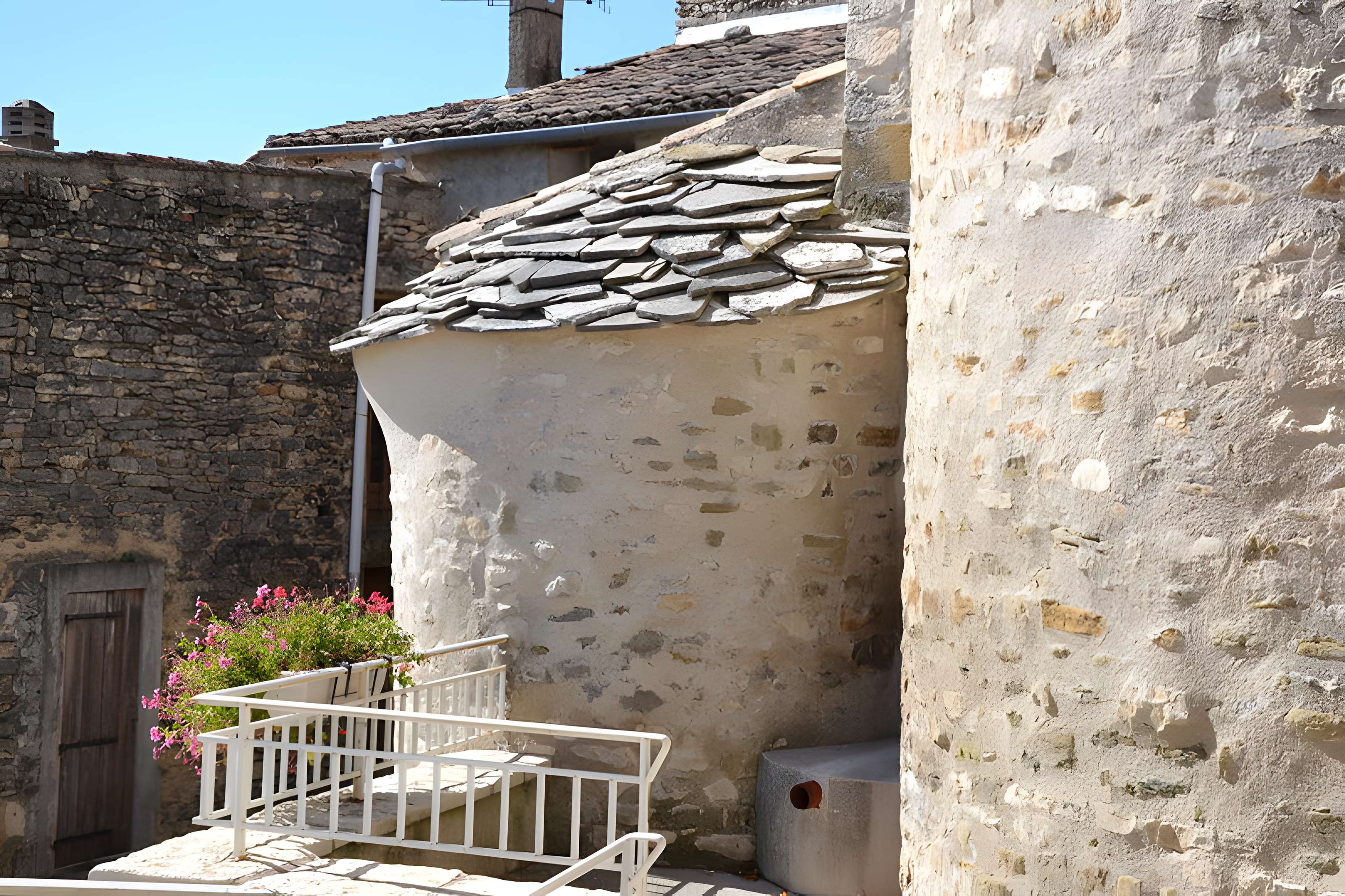 Église Saint-Jean-Baptiste de Mallefougasse