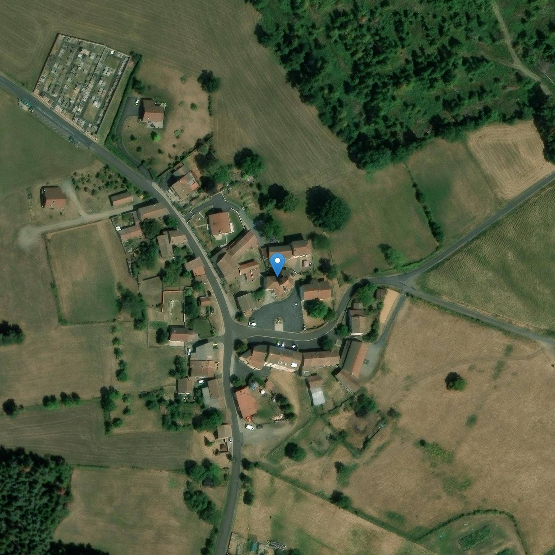 Photo de Church of Saint Martin of Mayres