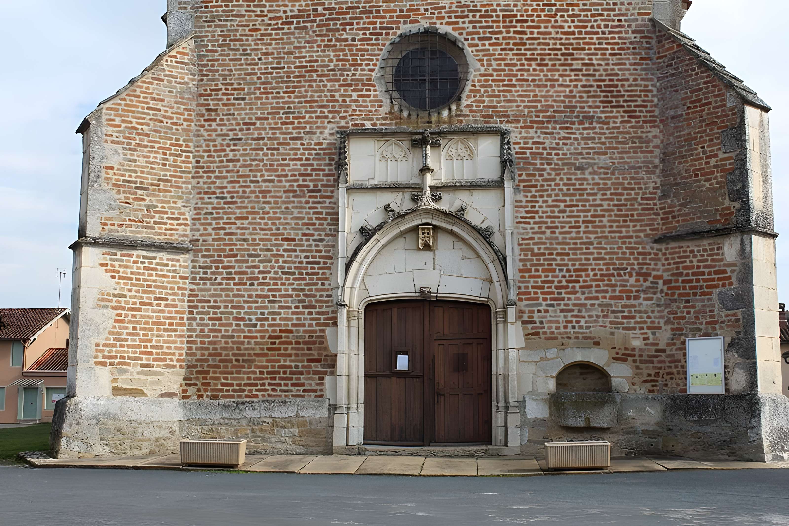 Église Saint-Jean-Baptiste de Saint-Jean-sur-Veyle