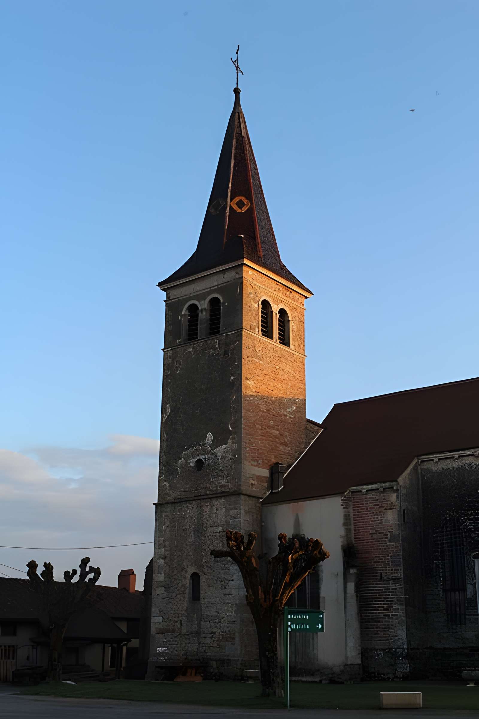 Église Saint-Jean-Baptiste de Saint-Jean-sur-Veyle
