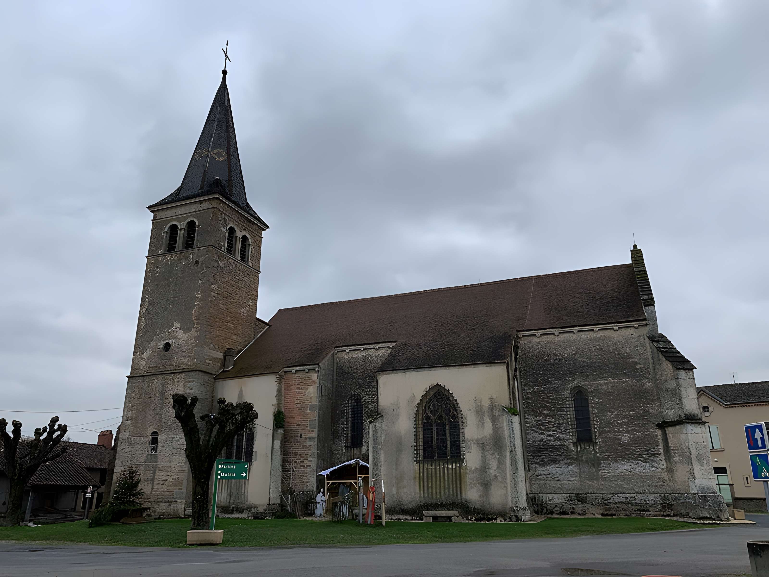 Église Saint-Jean-Baptiste de Saint-Jean-sur-Veyle