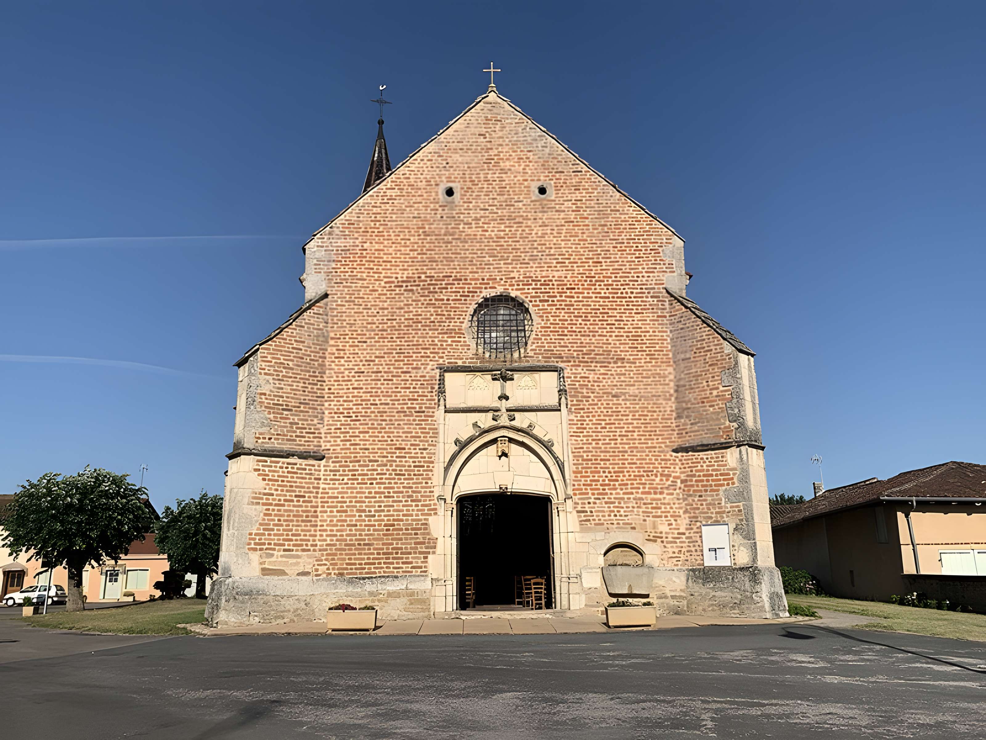Église Saint-Jean-Baptiste de Saint-Jean-sur-Veyle