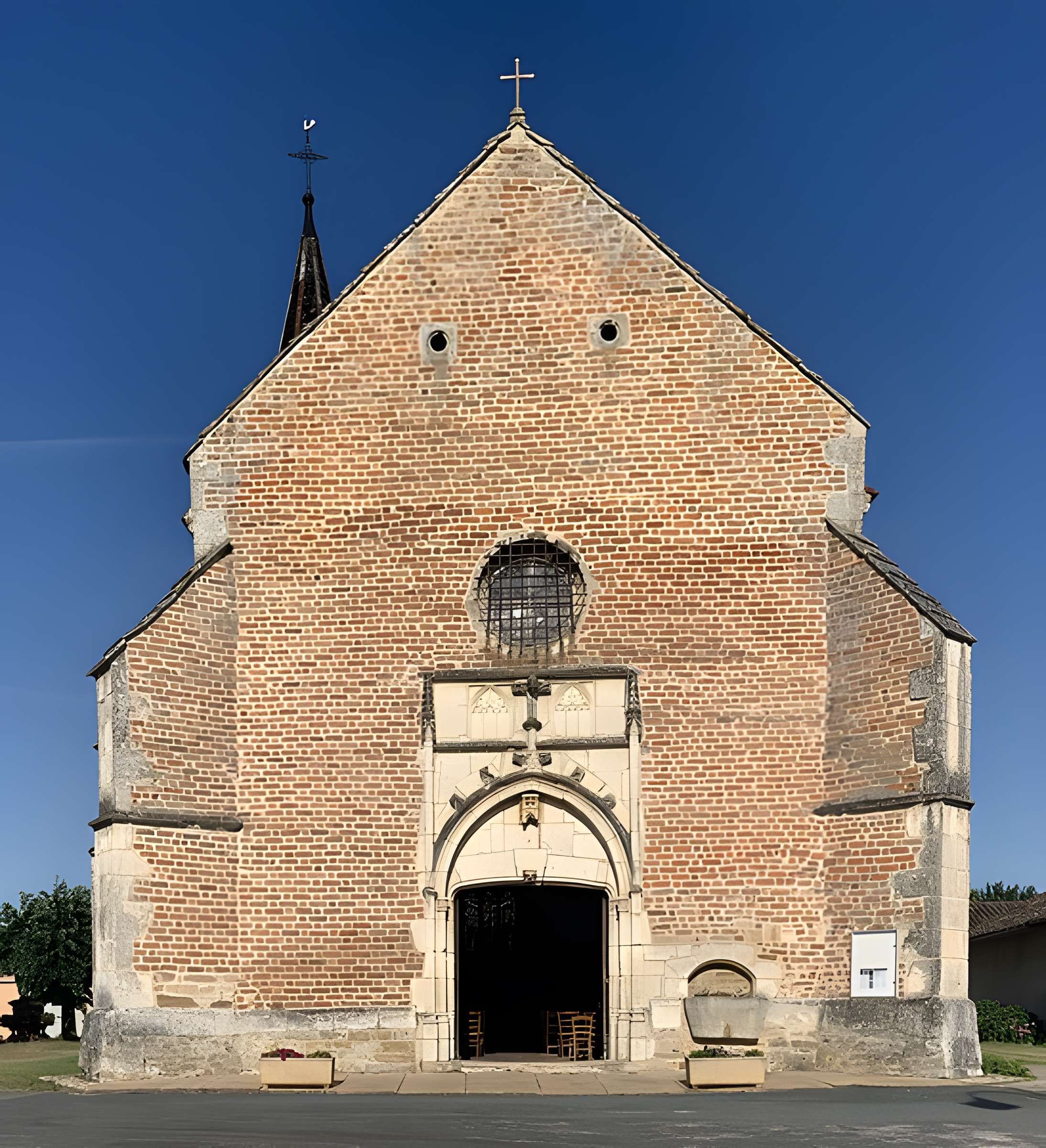 Église Saint-Jean-Baptiste de Saint-Jean-sur-Veyle