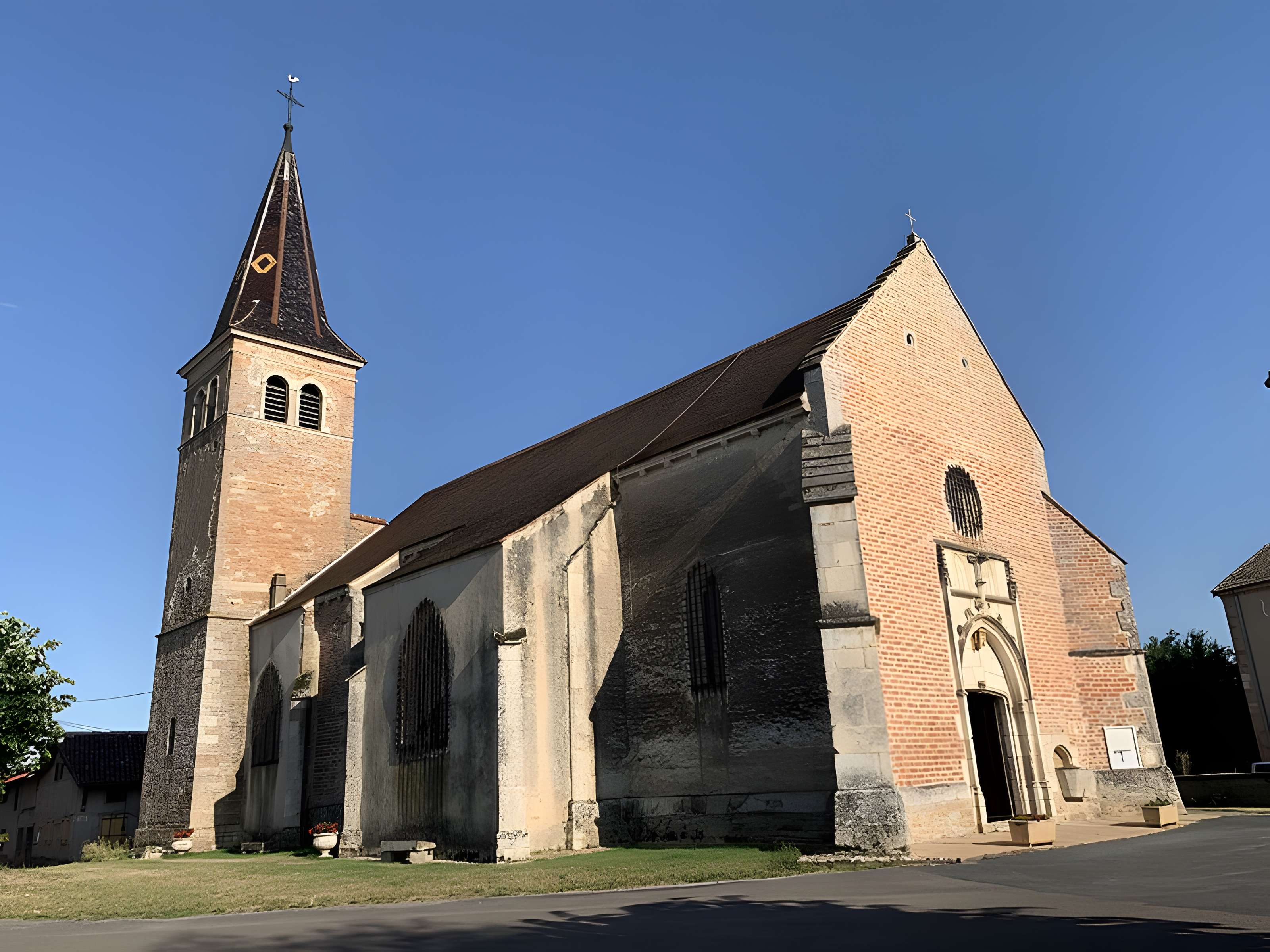 Église Saint-Jean-Baptiste de Saint-Jean-sur-Veyle