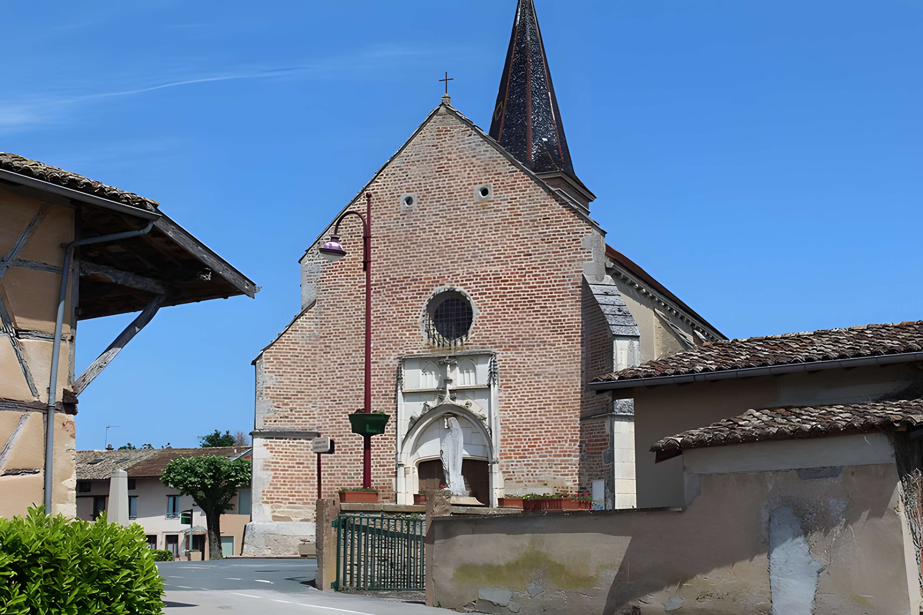 Église Saint-Jean-Baptiste de Saint-Jean-sur-Veyle