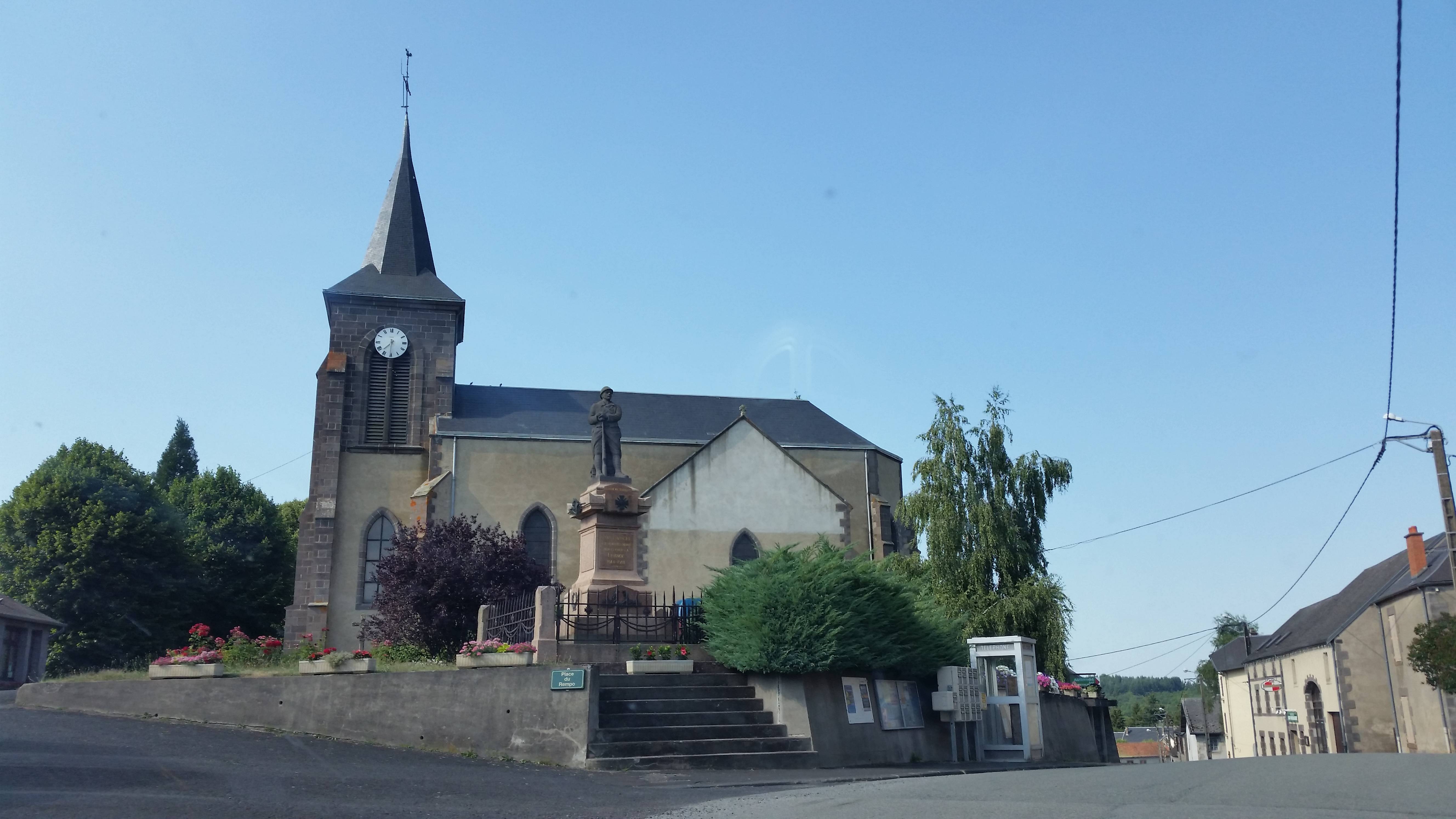 Photo de Saint-Michel de Saint-Angel Church