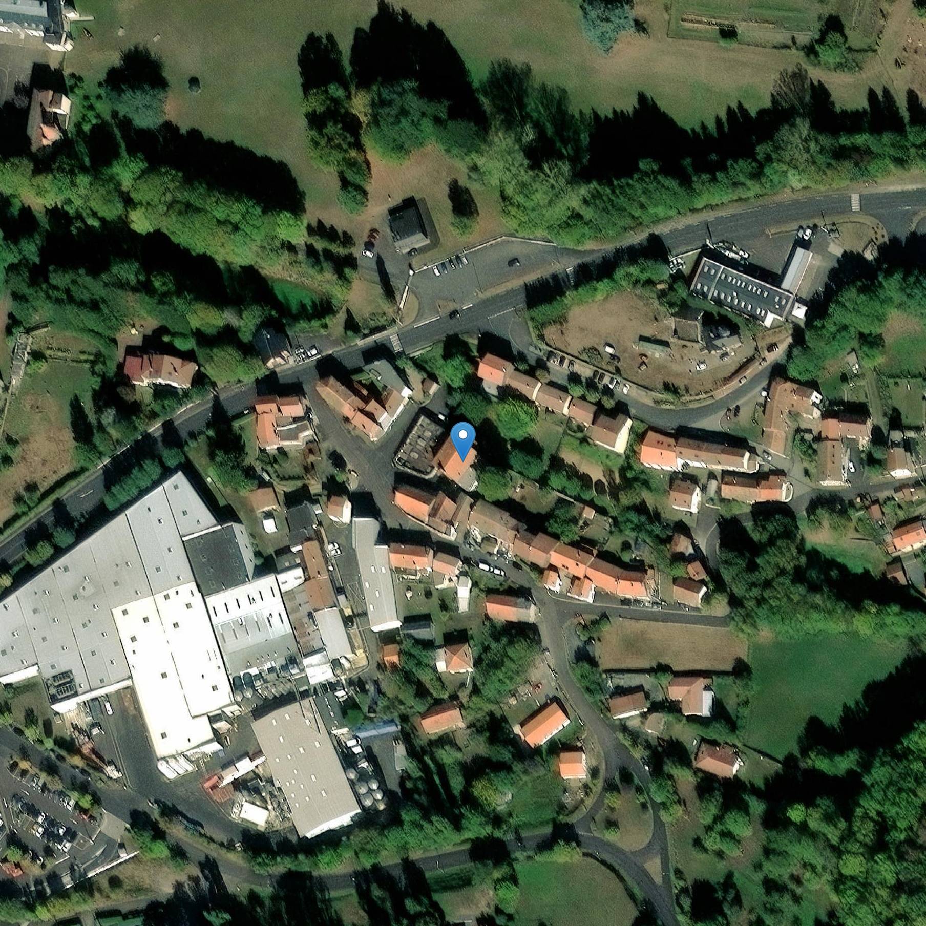 Photo de Theix圣母诞辰教堂