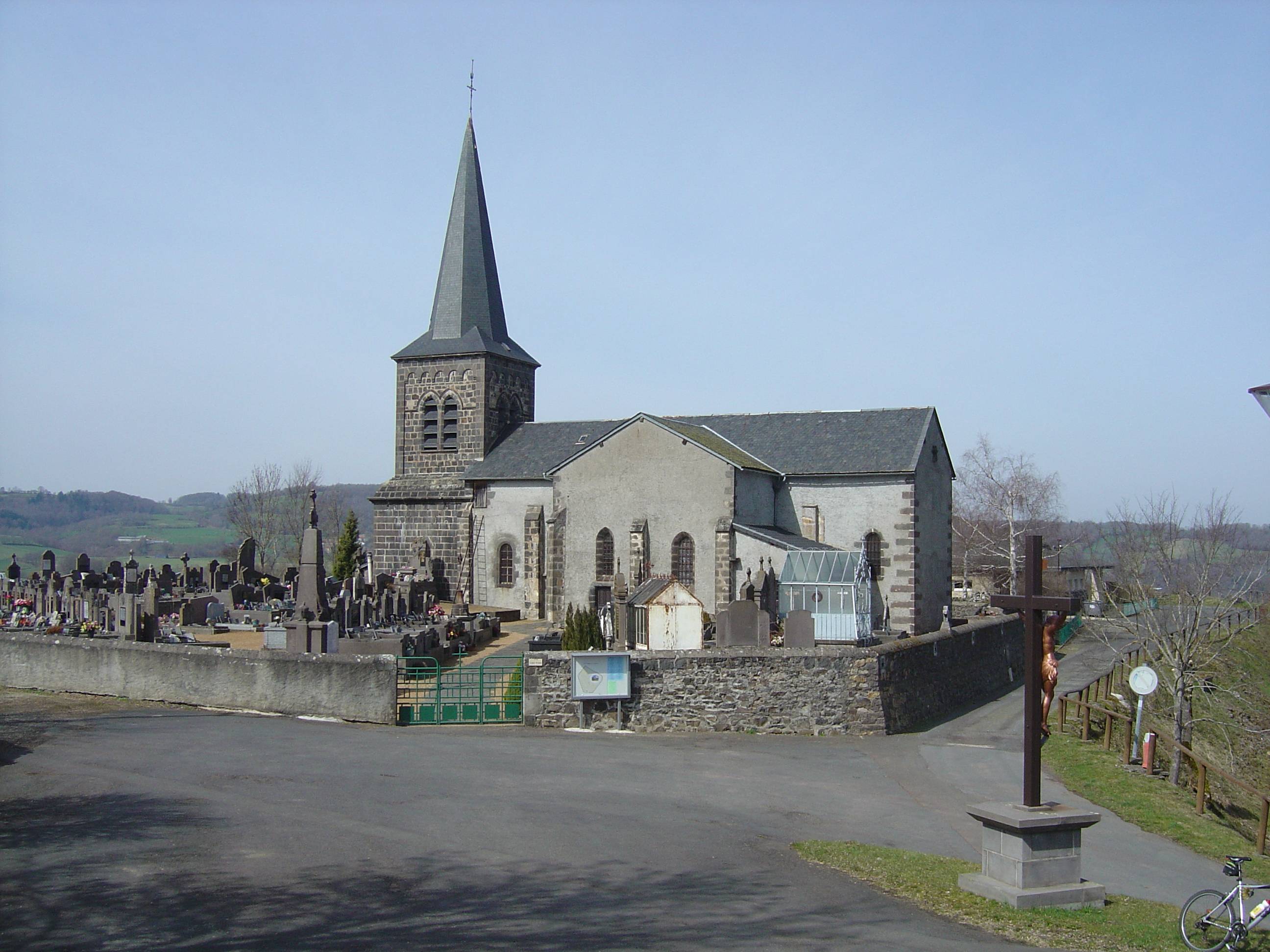 Photo de Église Saint-Pierre-aux-Liens de Saint-Pierre-le-Chastel