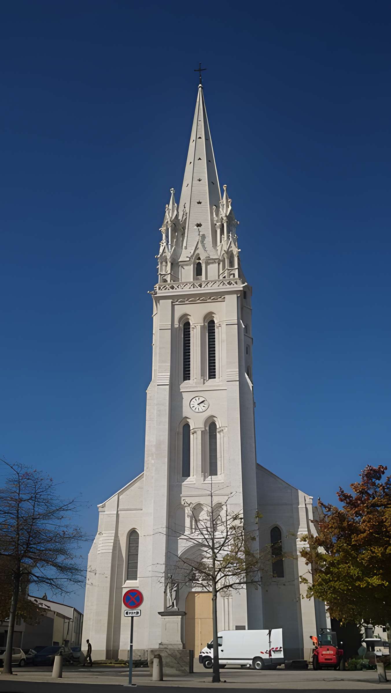 Église Saint-Jean-Baptiste du Loroux-Bottereau