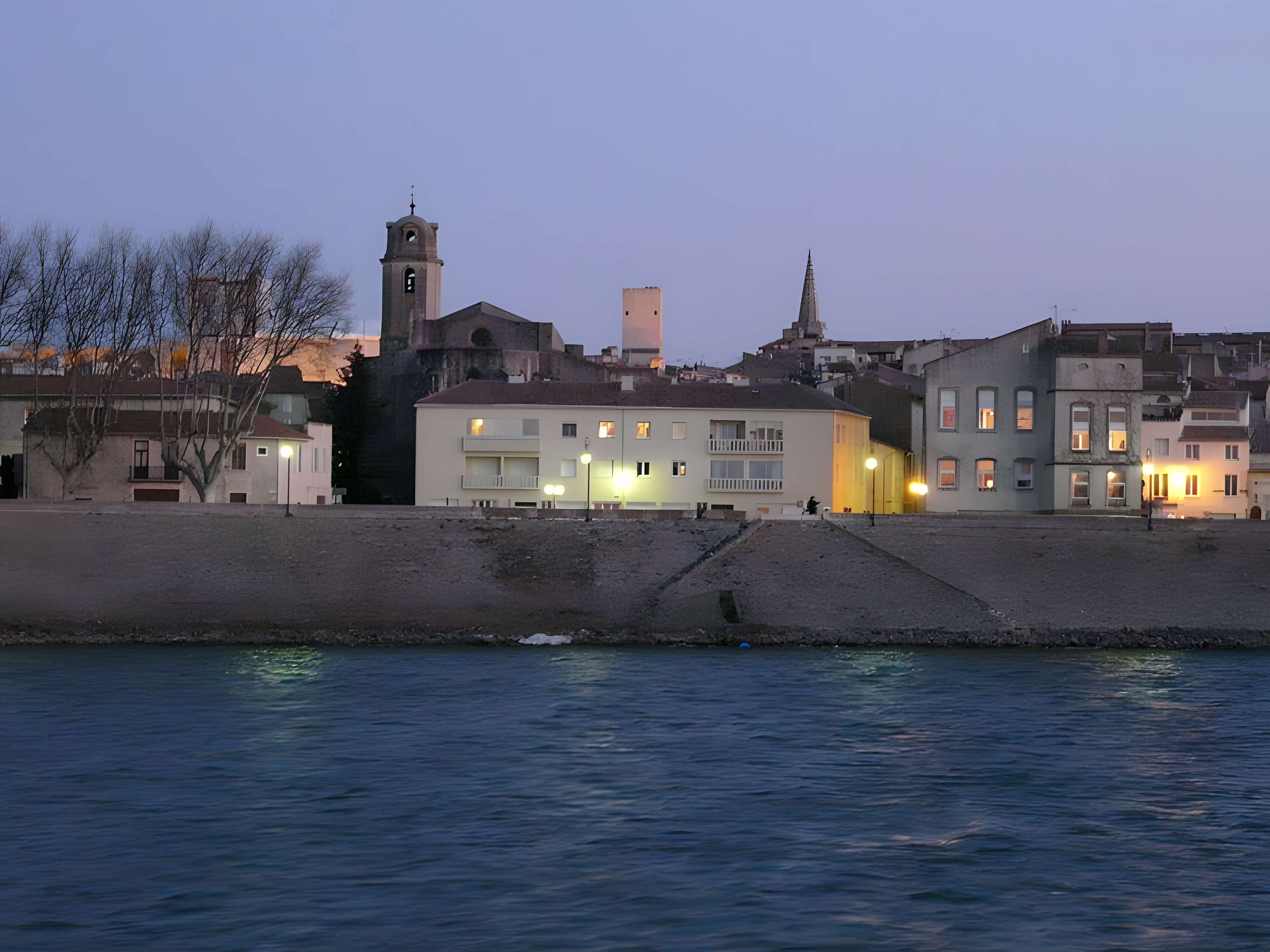 Église Saint-Julien d'Arles 