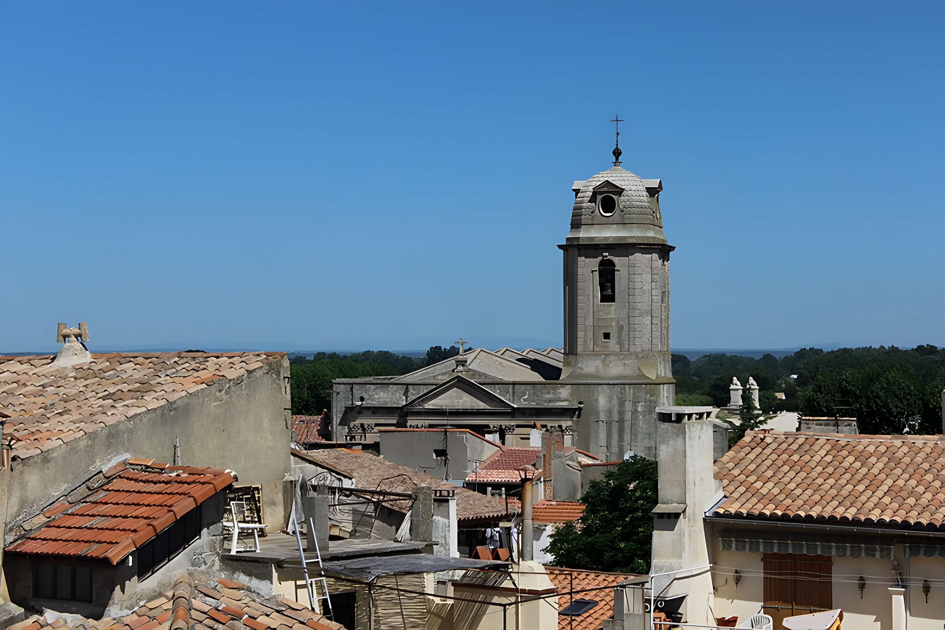 Église Saint-Julien d'Arles 