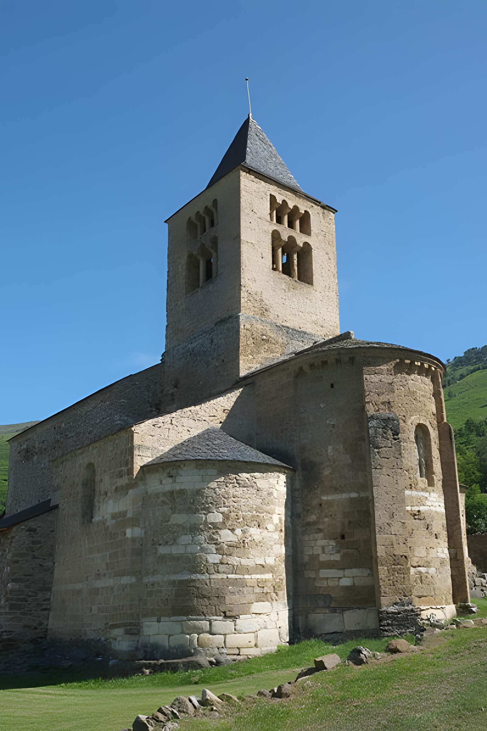 Église Saint-Julien d'Axiat