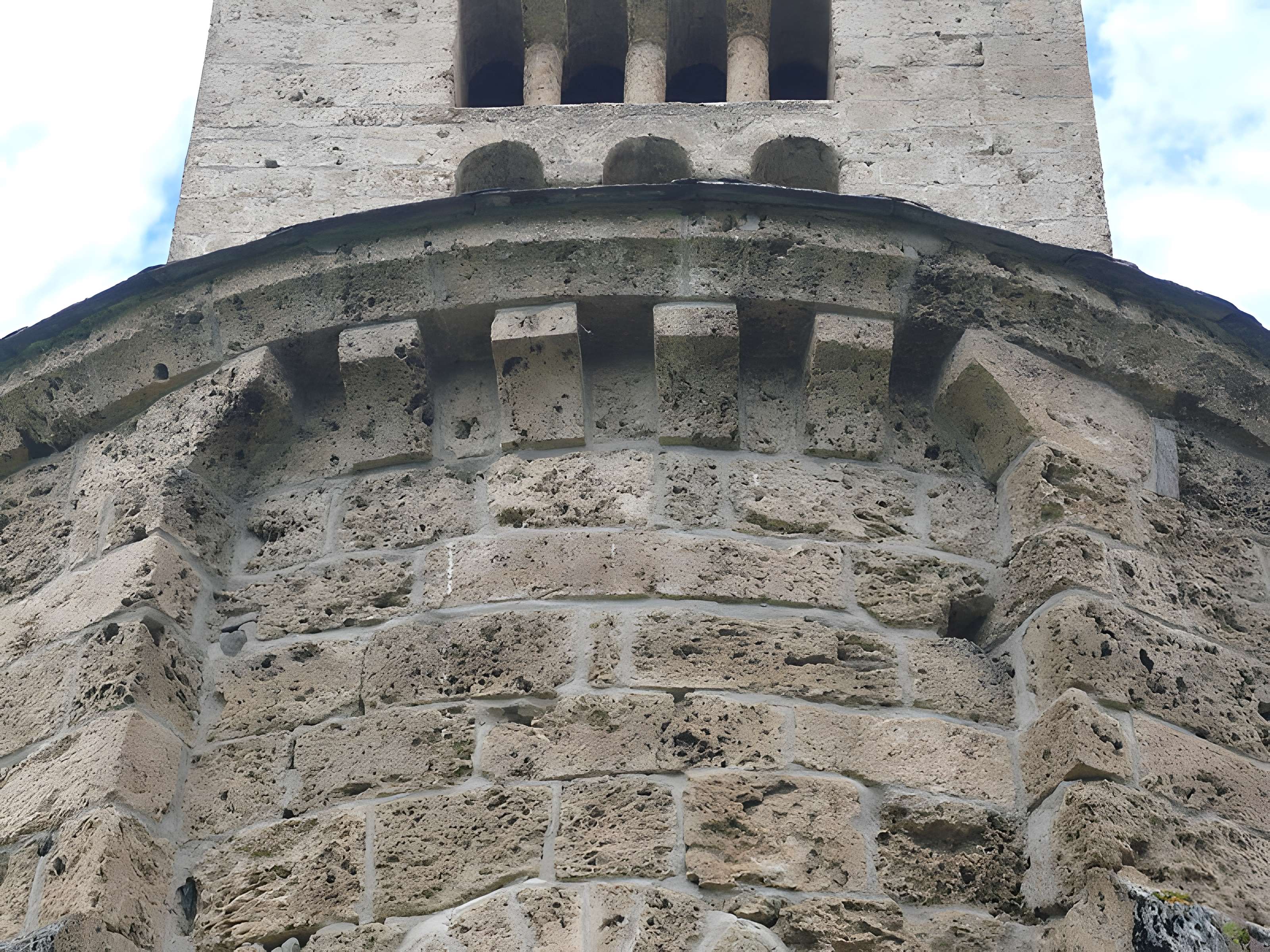 Église Saint-Julien d'Axiat