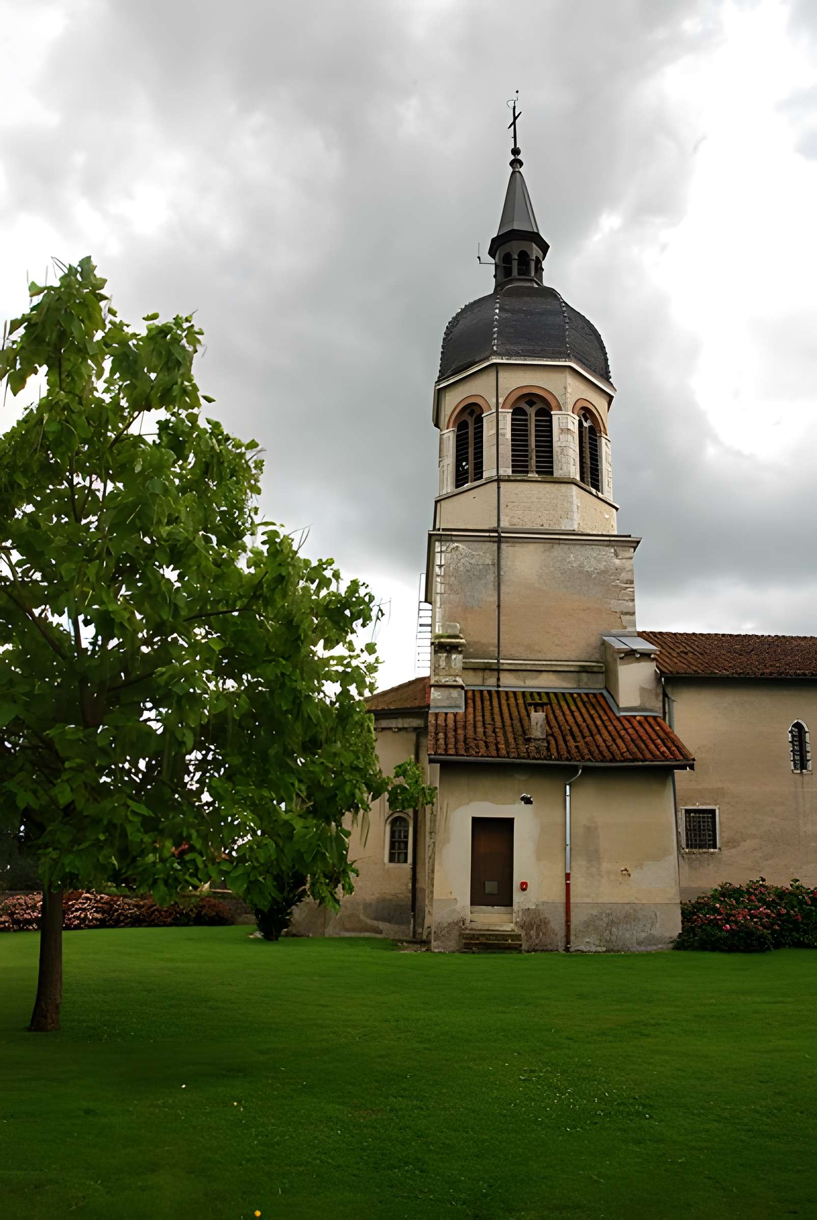 Église Saint-Julien de Condeissiat