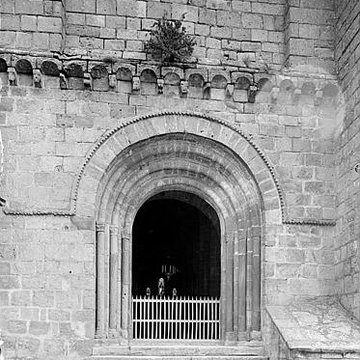 Église Saint-Julien de Couleuvre