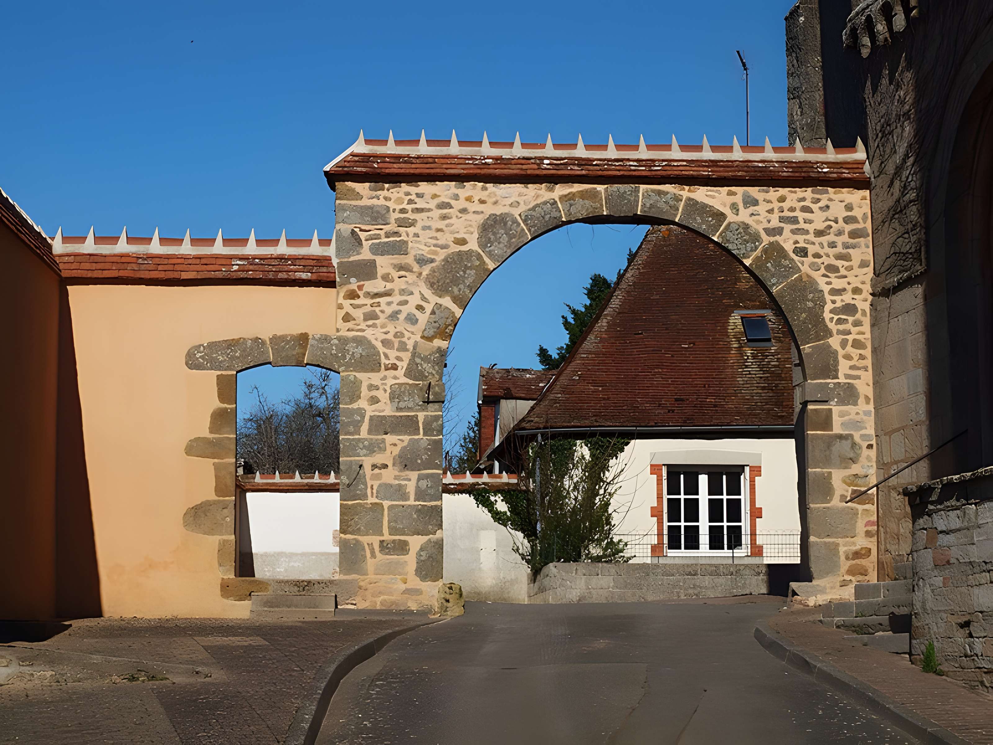 Église Saint-Julien de Couleuvre