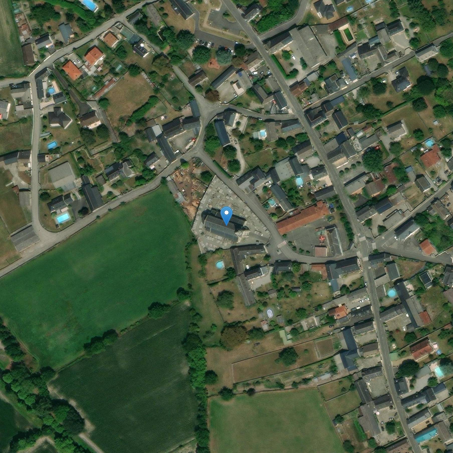 Photo de Iglesia de San Vicente Deacon de Boeil-Bezing