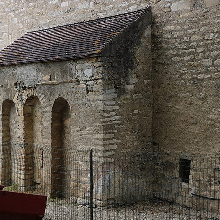 Photo de Église Saint-Julien de Cry