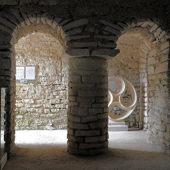 Photo de Église Saint-Julien de Cry