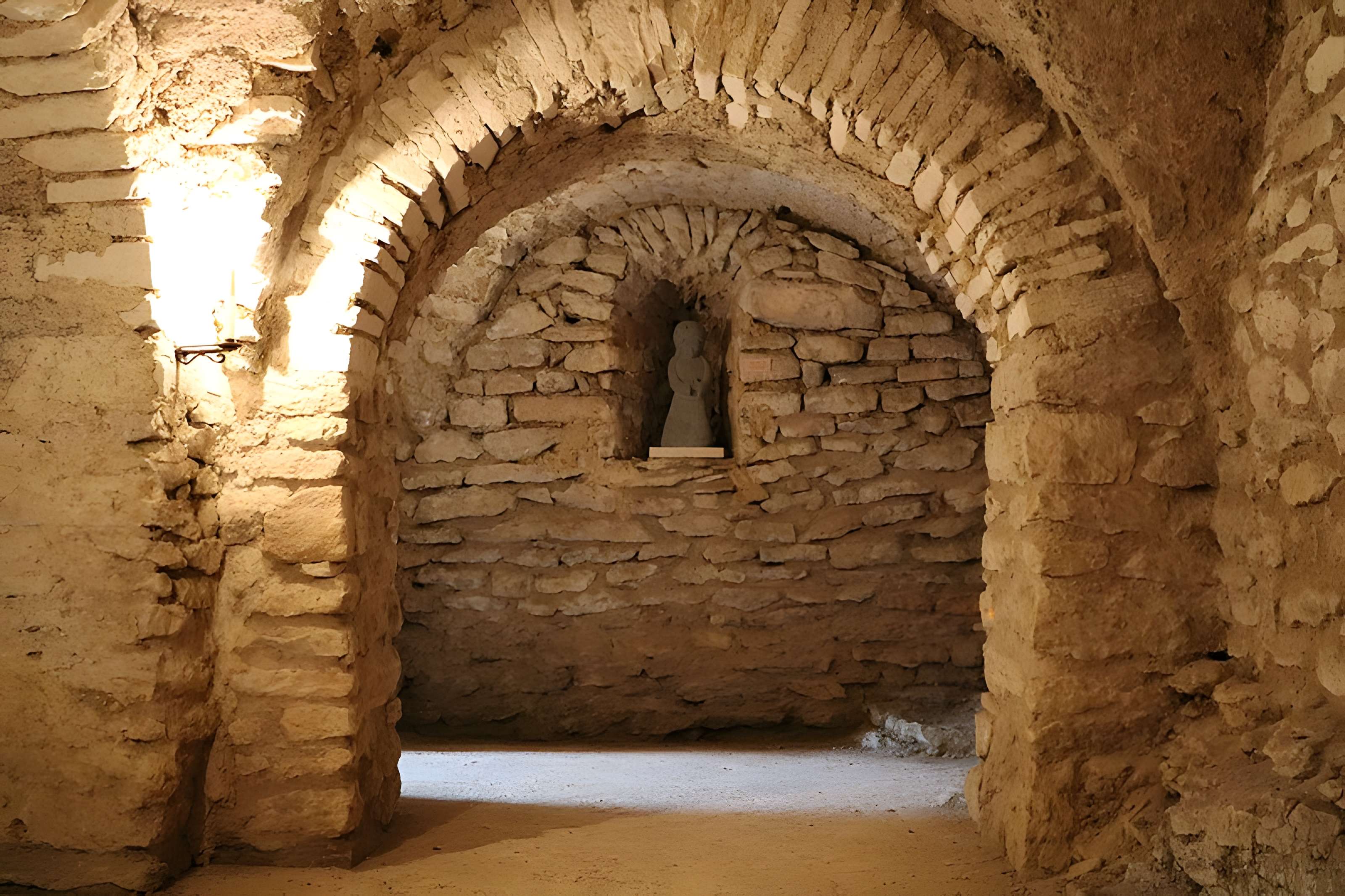 Église Saint-Julien de Cry