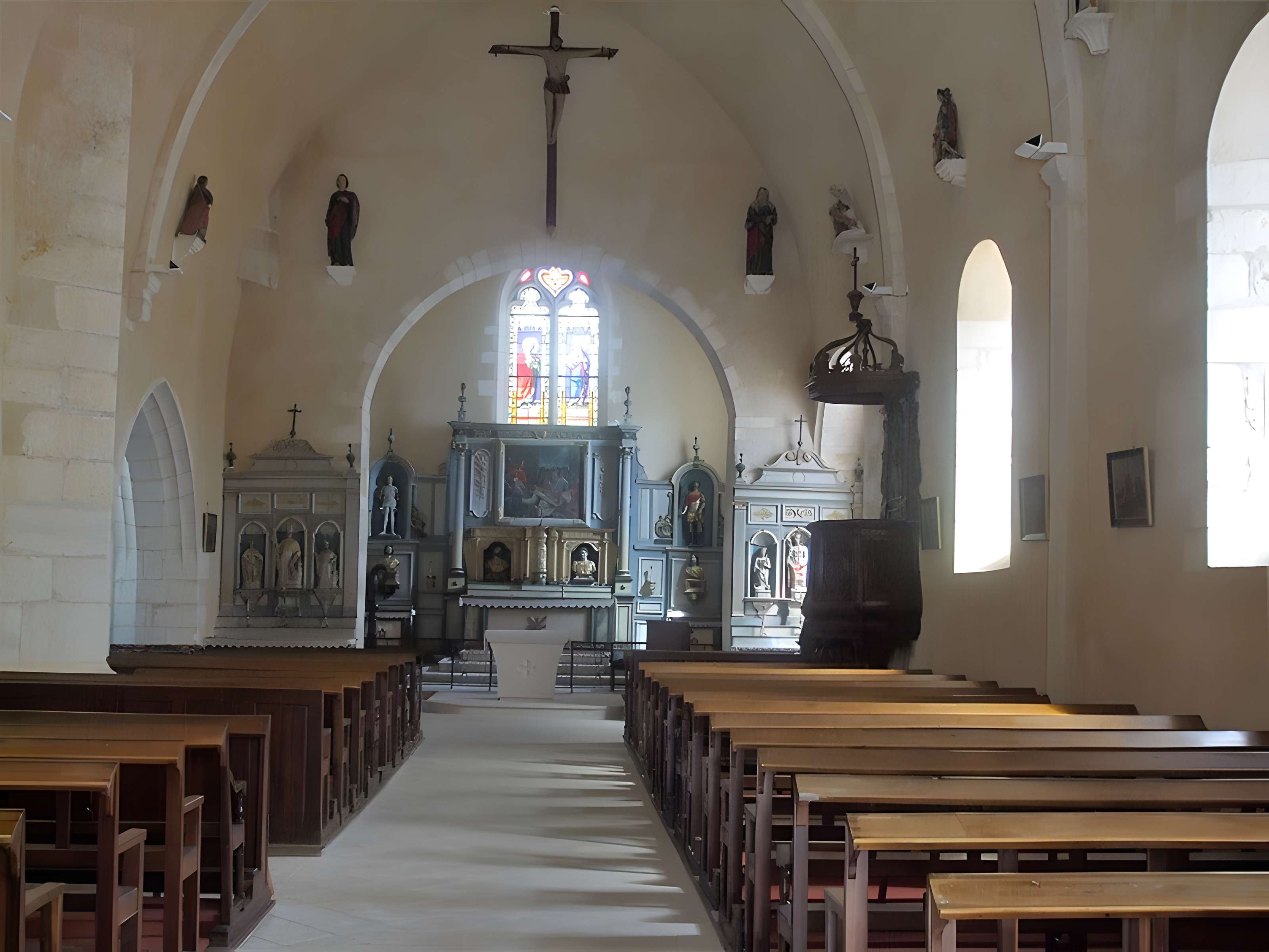 Église Saint-Julien de Cry