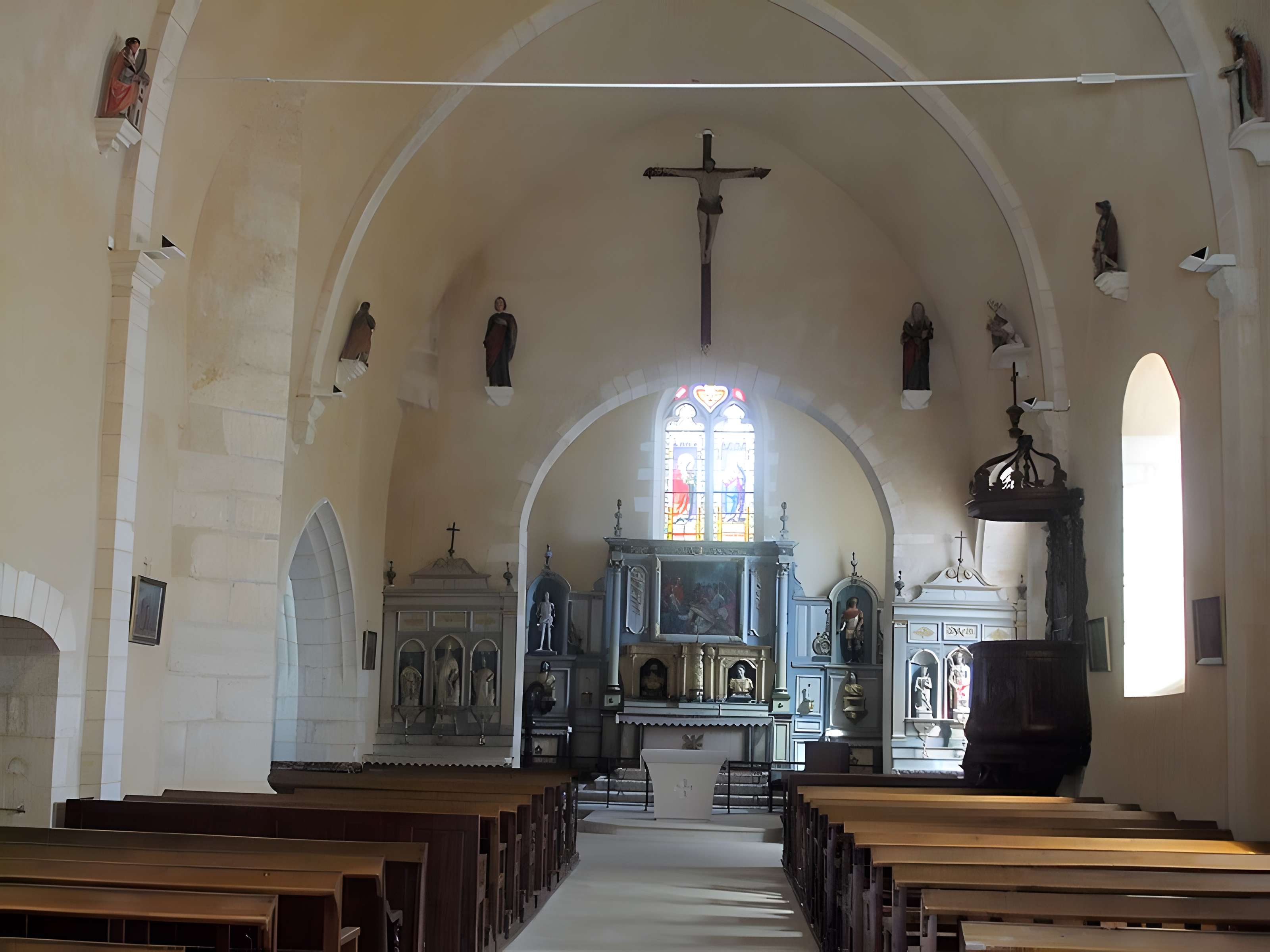 Église Saint-Julien de Cry