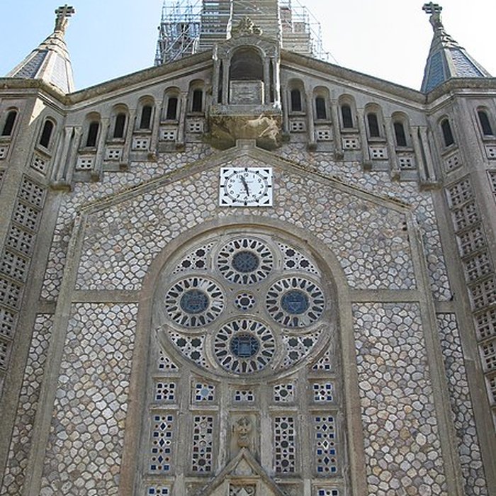 Photo de Église Saint-Julien de Domfront