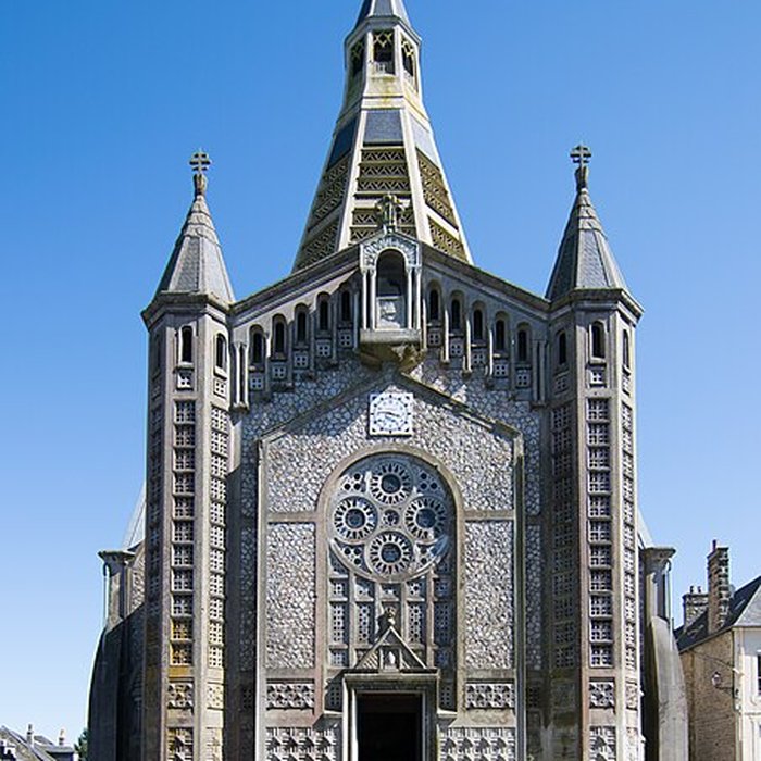 Photo de Église Saint-Julien de Domfront