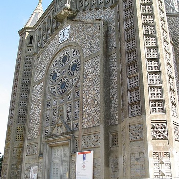 Photo de Église Saint-Julien de Domfront