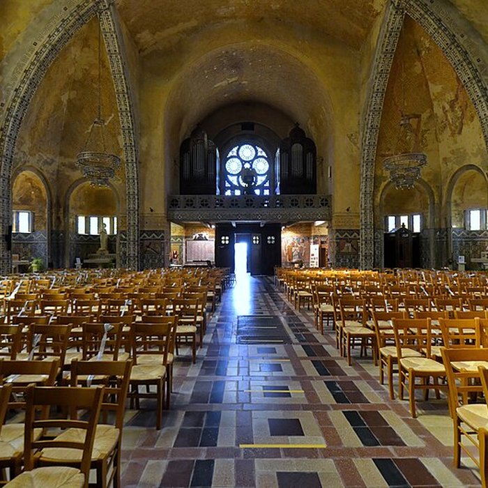 Photo de Église Saint-Julien de Domfront