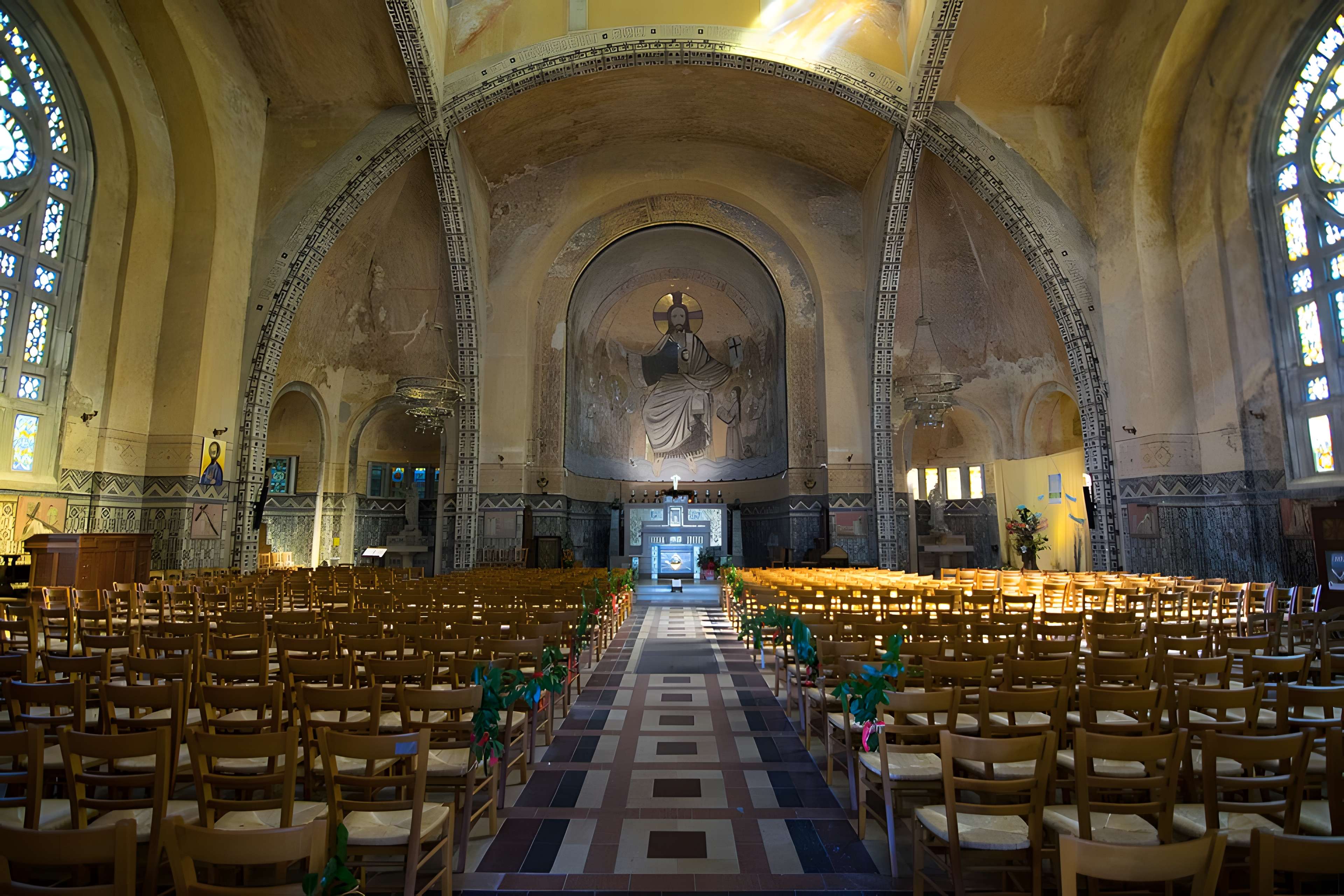 Église Saint-Julien de Domfront