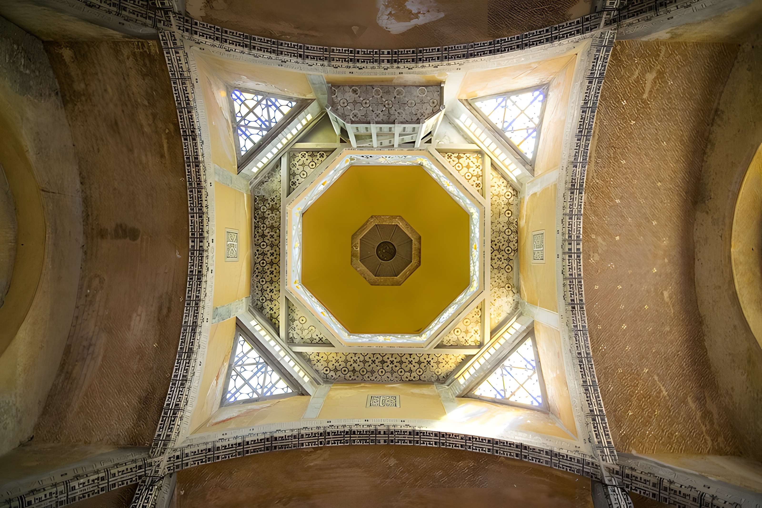 Église Saint-Julien de Domfront