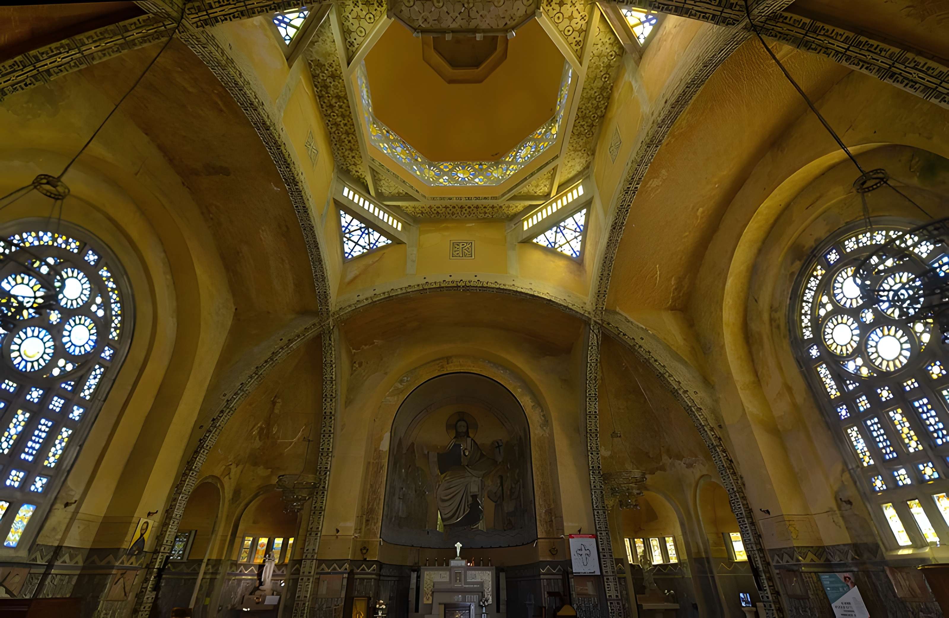 Église Saint-Julien de Domfront