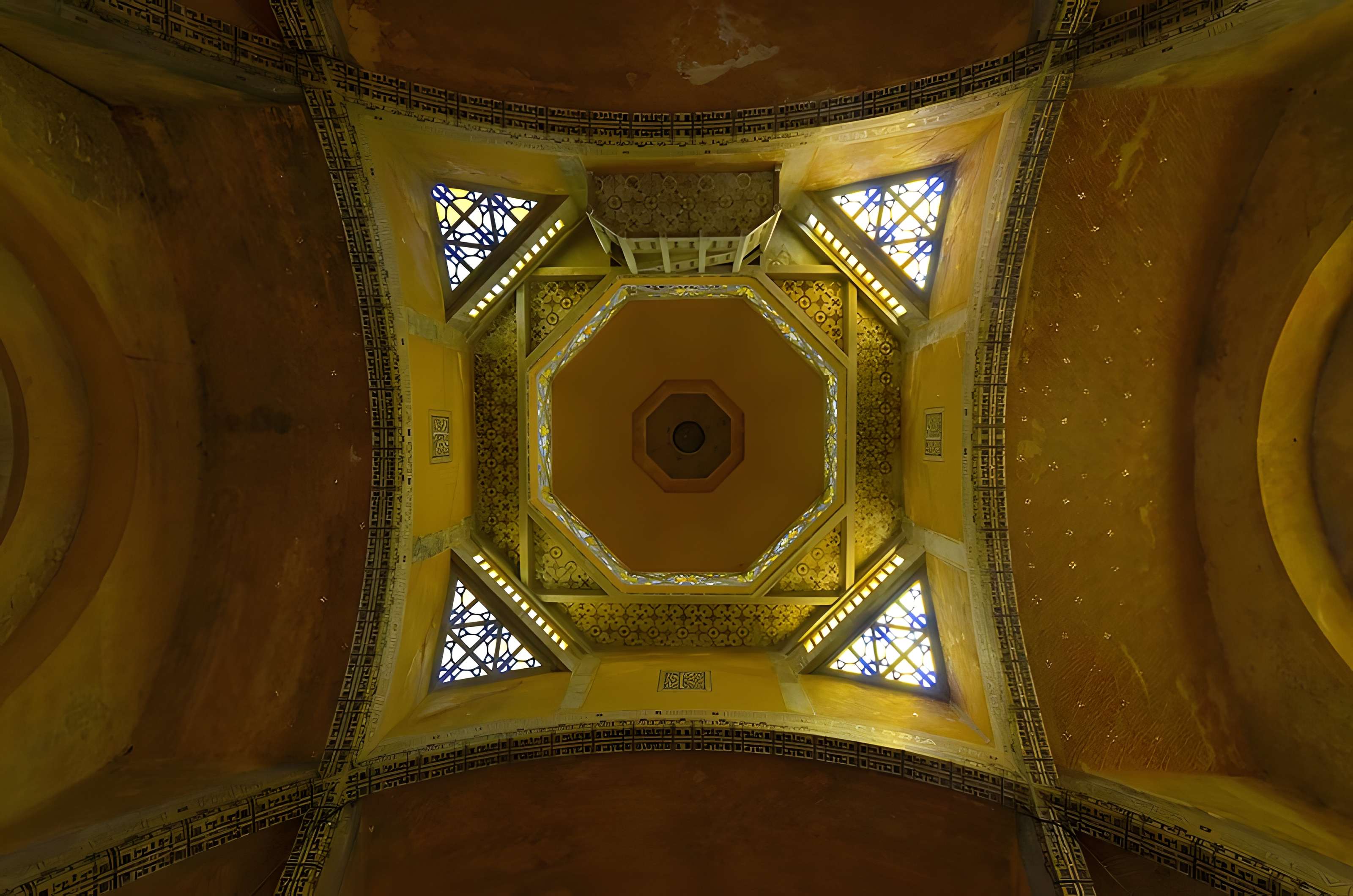 Église Saint-Julien de Domfront