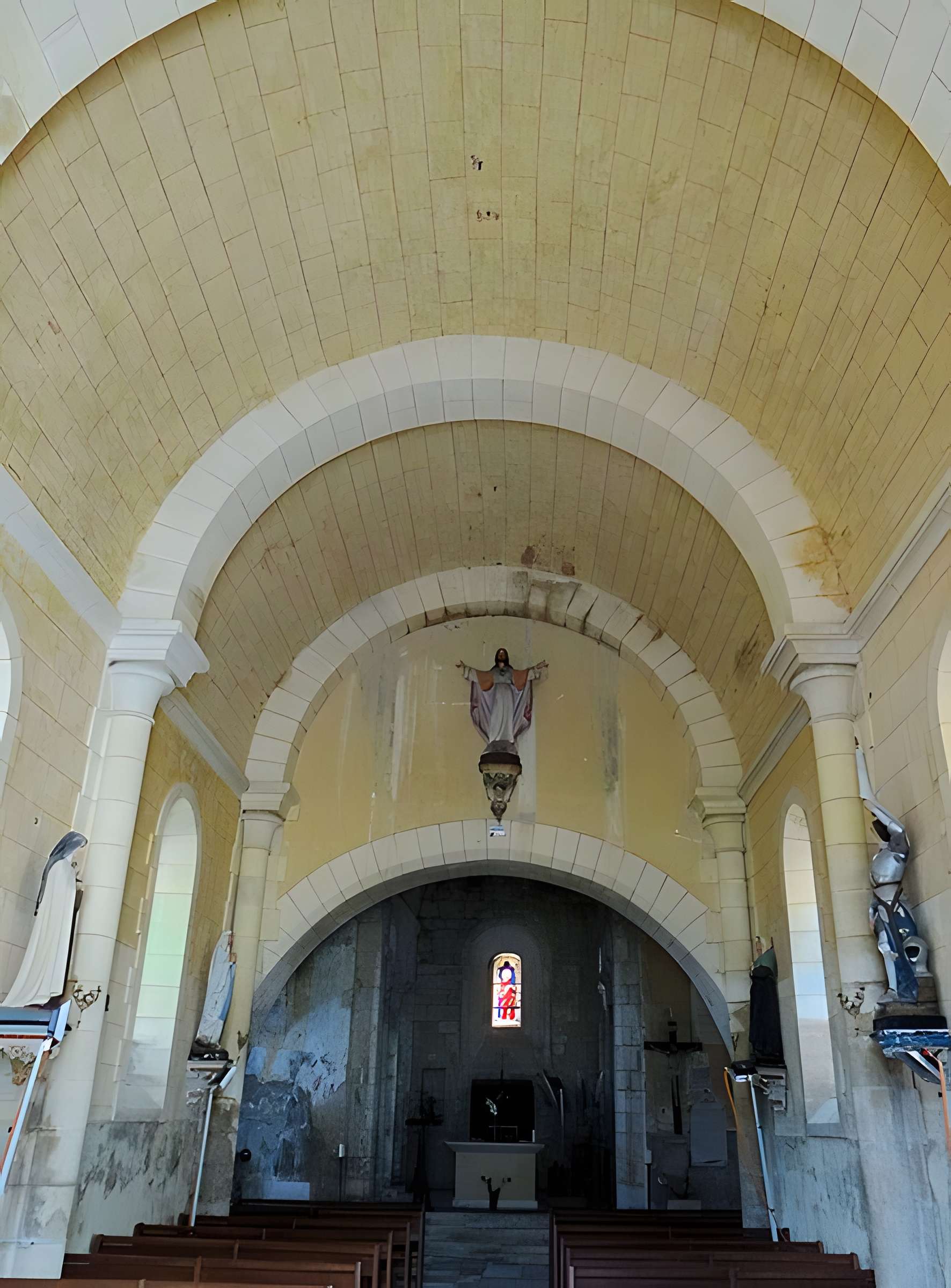 Église Saint-Julien de Jayac