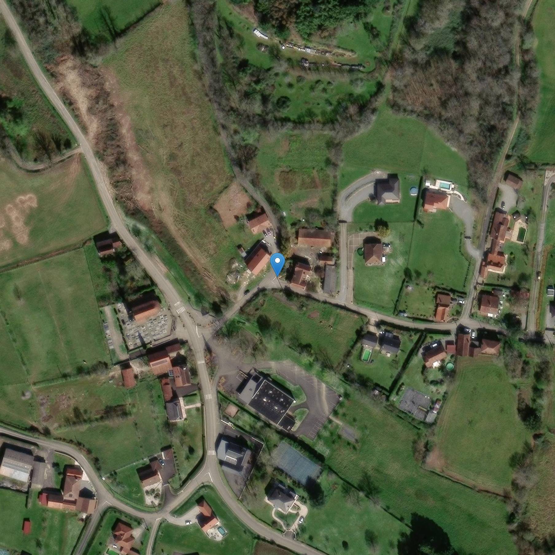 Photo de Heilige Johannes Täuferkirche von Casteide-Candau