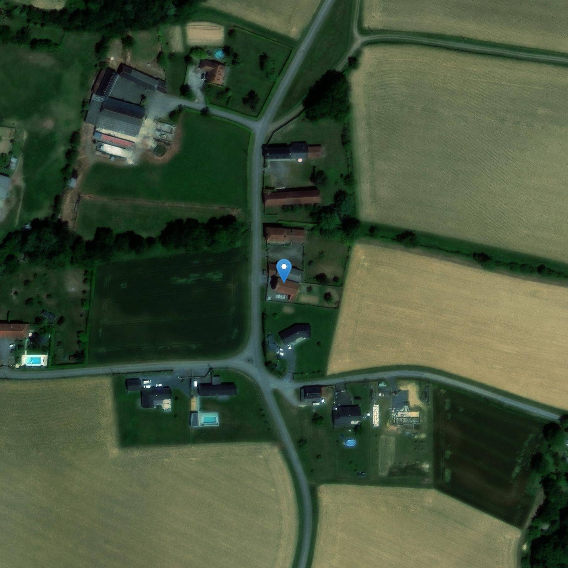 Photo de Church of the Assumption of the Blessed Virgin Mary of Casteide Doat