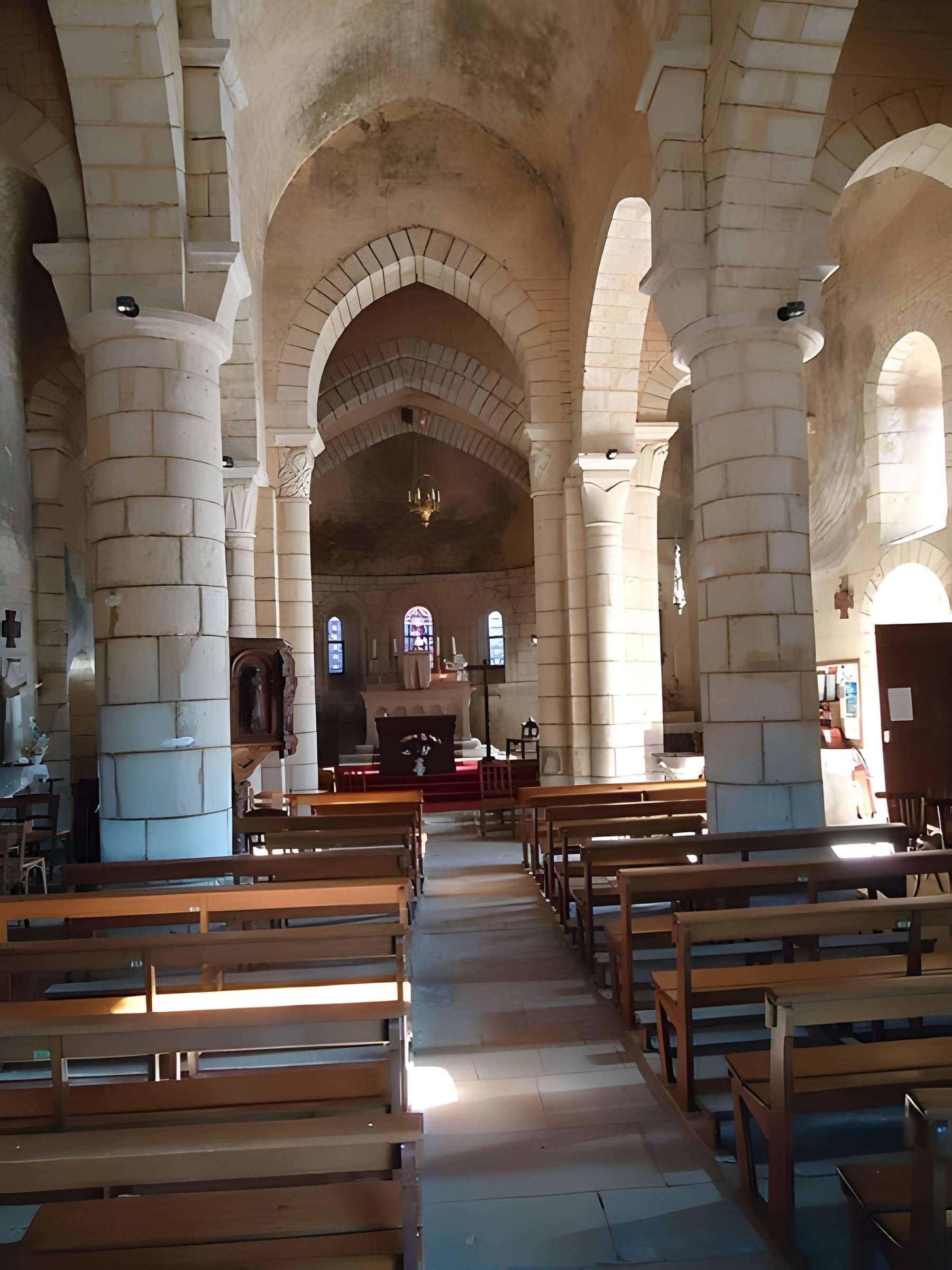 Église Saint-Julien de Mars-sur-Allier