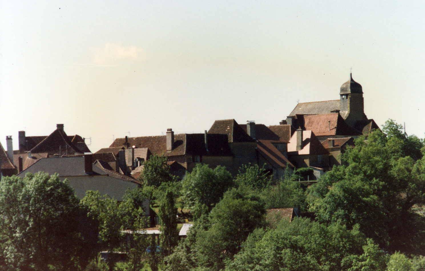 Photo de 圣日耳曼-德克塞尔德克桑切斯-德-贝阿尔恩教堂