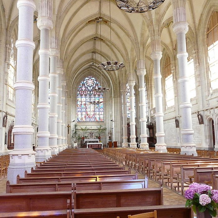 Photo de Église Saint-Julien de Saint-Julien-de-Vouvantes